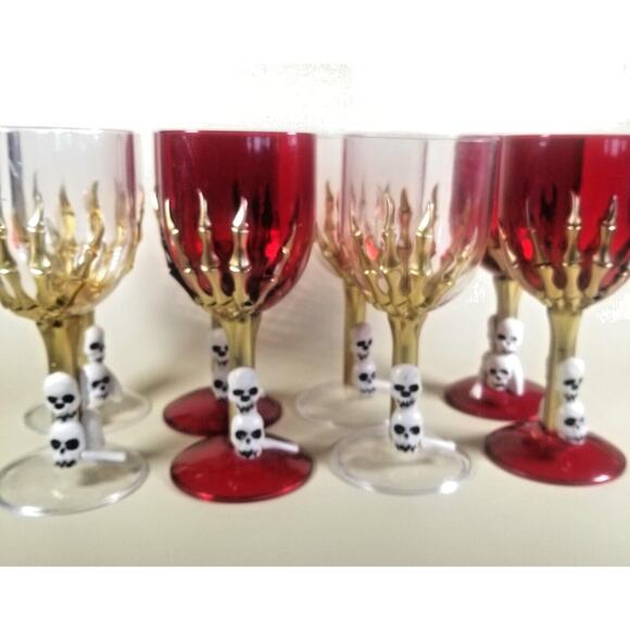 Halloween Goblet Plastic Skull Claw Glasses Halloween Party Red Gold Lot of 8 - Picture 13 of 13